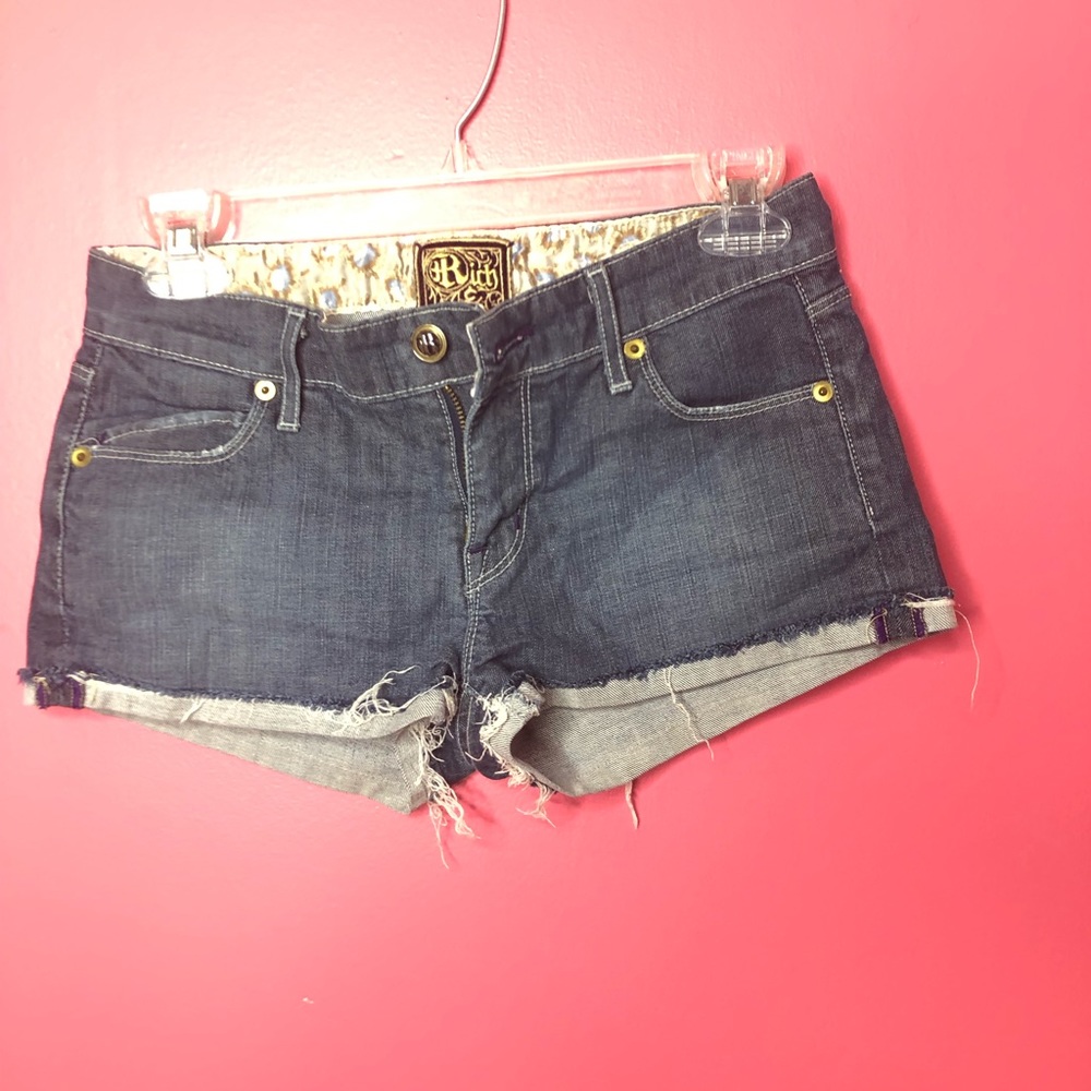 Rich & skinny shorts